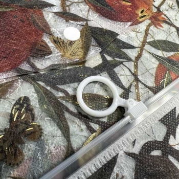 Папка на молнии А4  Bruno Visconti (330х245х30 мм),FLORA.ГРАНАТ, 180мкм, полупрозр., с рисунком  арт.14-037/13