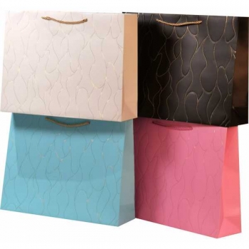 Пакет подарочный 15x14x7 см бумажный deVENTE Rich Pattern 210 г/м2, асс-ти 4 диз-на, горизонтальный арт.9041524
